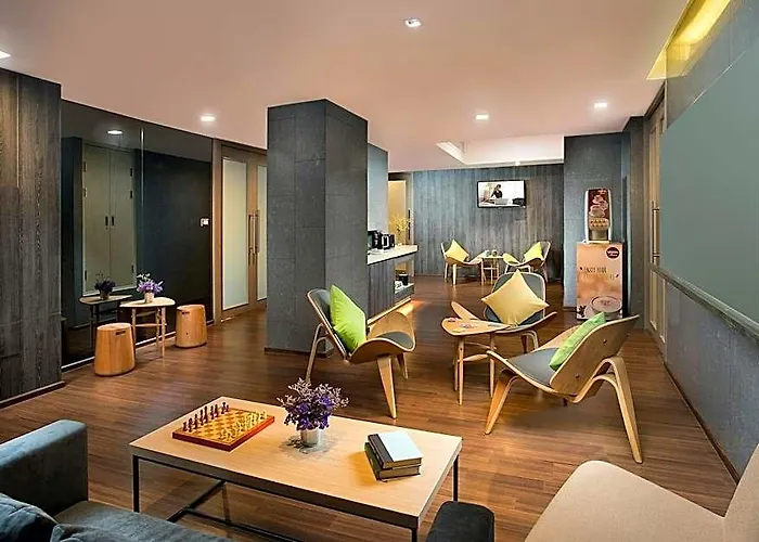 Отель Somerset Ekamai 4*